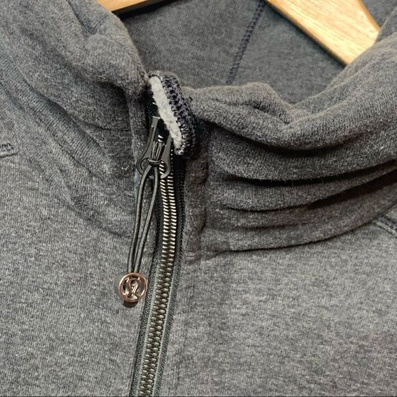 Lululemon Hug it Out Jacket Fleece Lined Zip Up Dark Charcoal Gray Size 6 - Picture 5 of 10